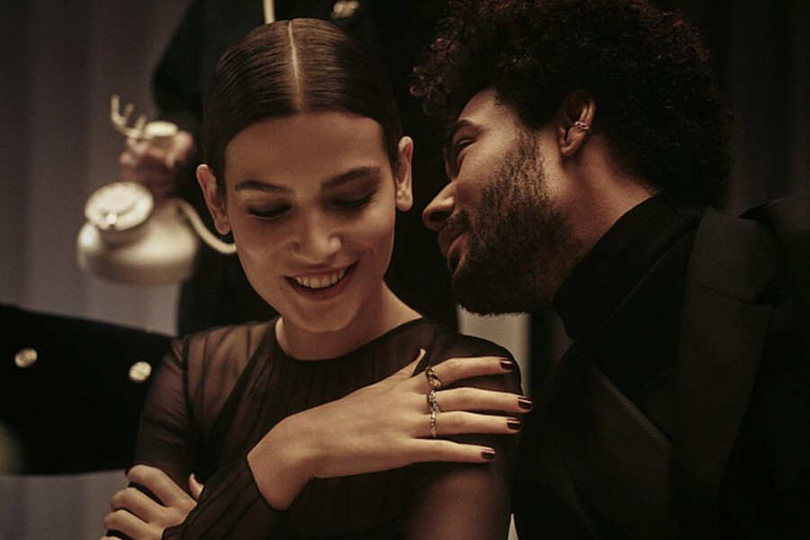 Chanel выпустили праздничную рекламную кампанию End of Year
