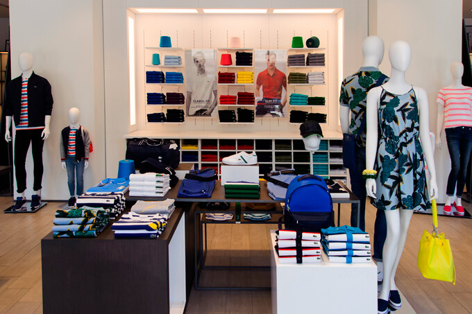 Скидки в Lacoste