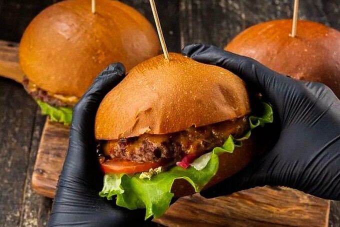 Акция в Black Star Burger