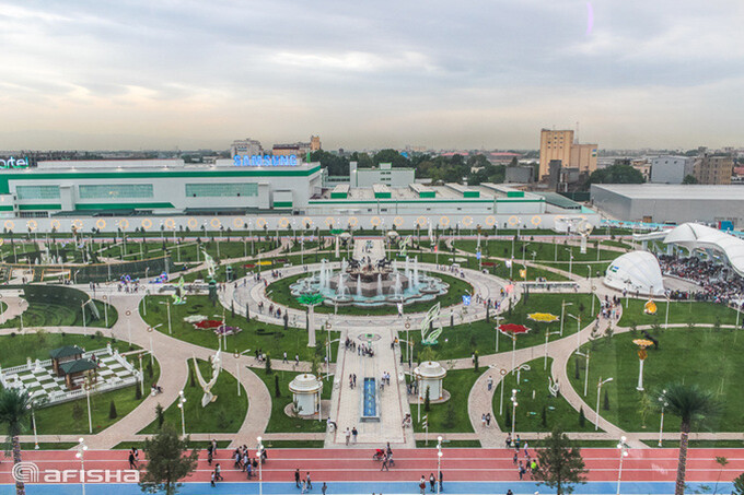Акция в парке Ashxobod