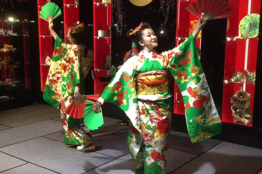 Мастер-класс по современному японскому танцу