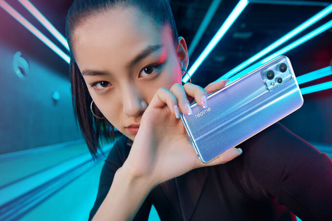 realme презентовала смартфоны 9 Pro, меняющие цвет корпуса на солнце