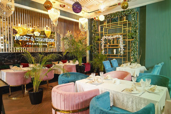 Вечеринки в Velvet