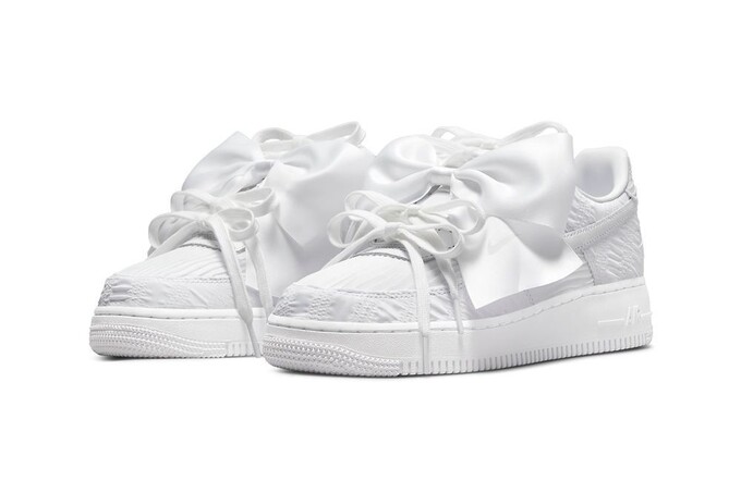 Nike выпустили кроссовки Air Force с бантами
