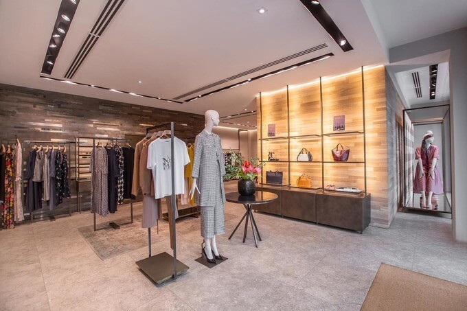 Летний sale в бутике Max Mara