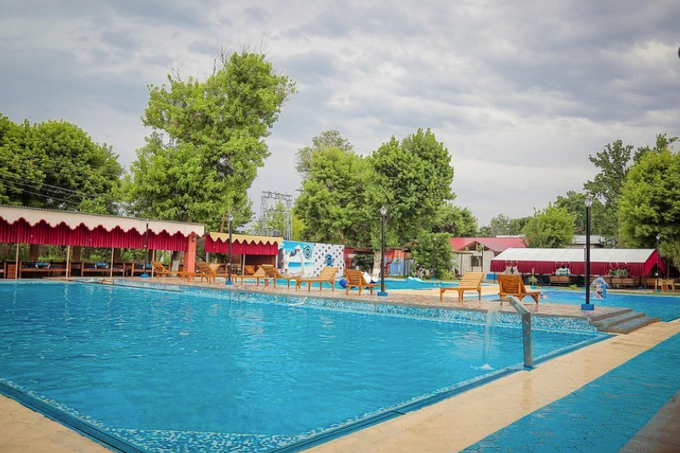 «Женский день» в аквапарке Aqua Blue