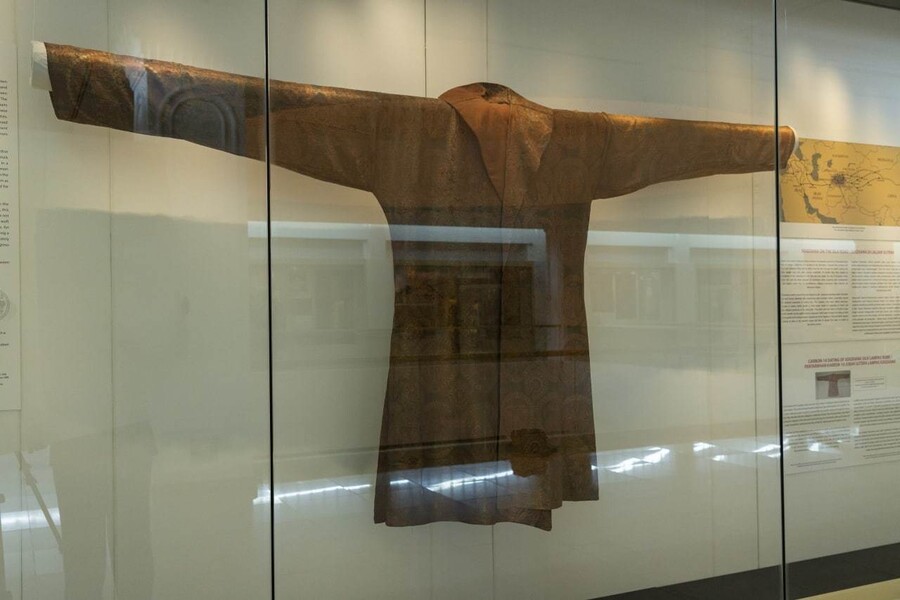Уникальный исторический халат из Согда возрастом более 1 300 лет хранится в Малайзии