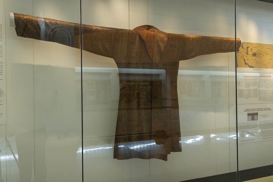 Уникальный исторический халат из Согда возрастом более 1 300 лет хранится в Малайзии