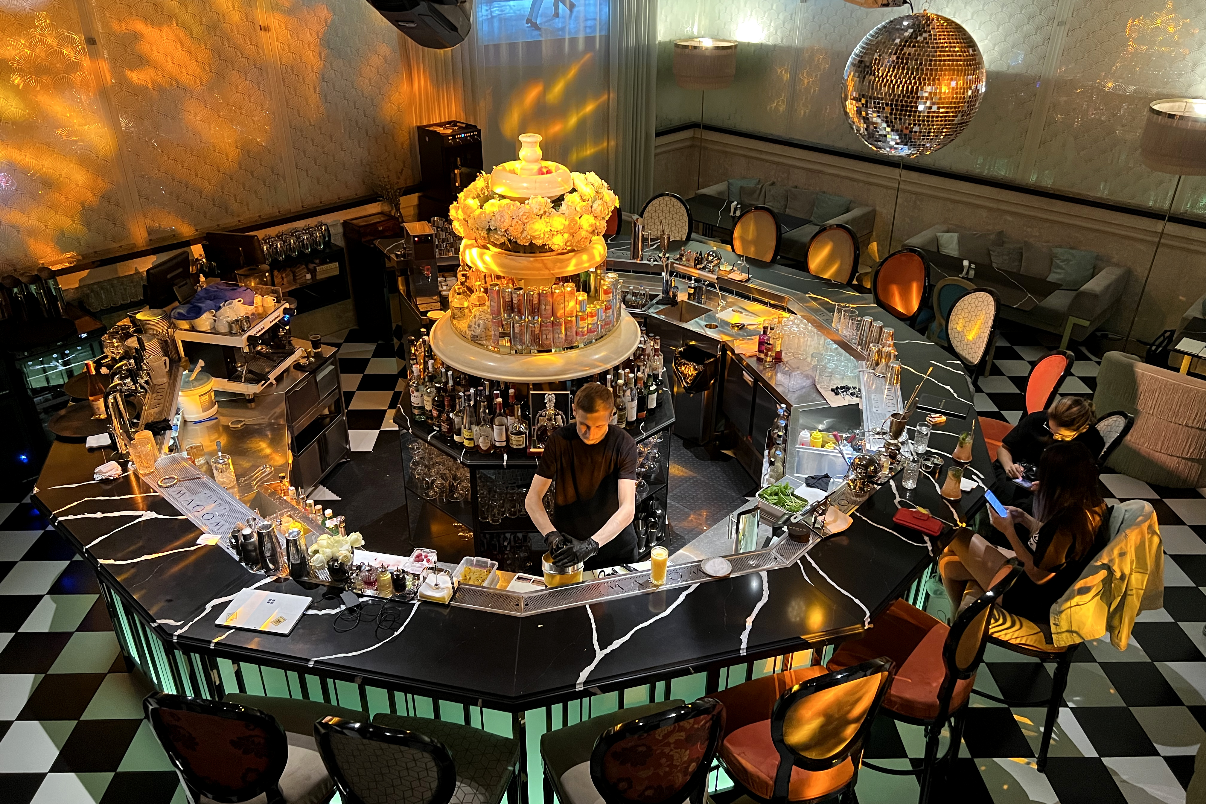 Махачкалада жезөкшелер бар