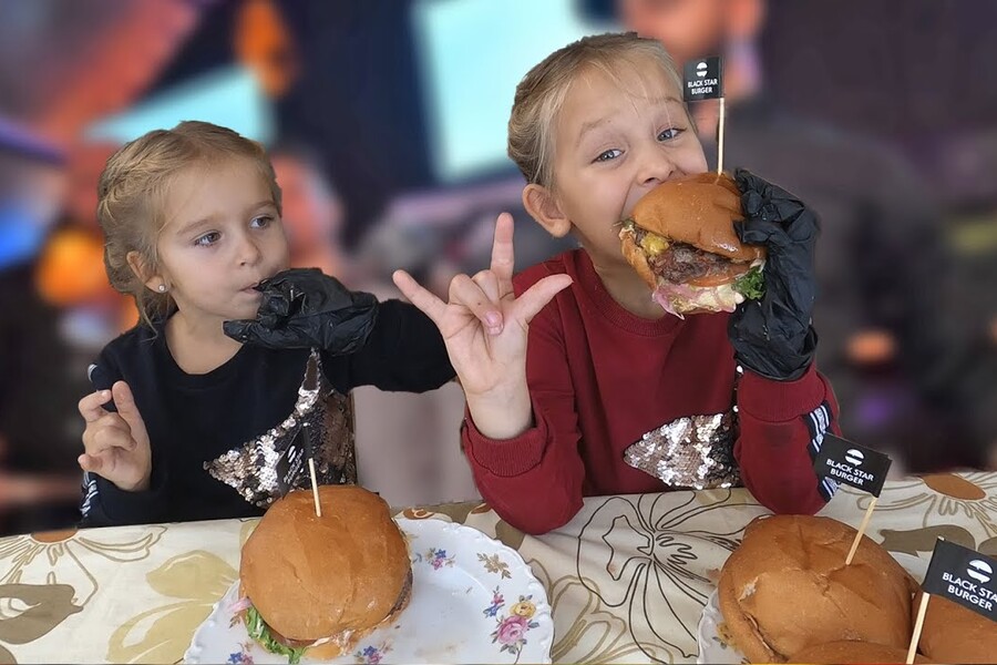 Детский мастер-класс в Black Star Burger