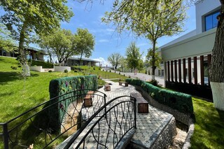 Olmos Hotel