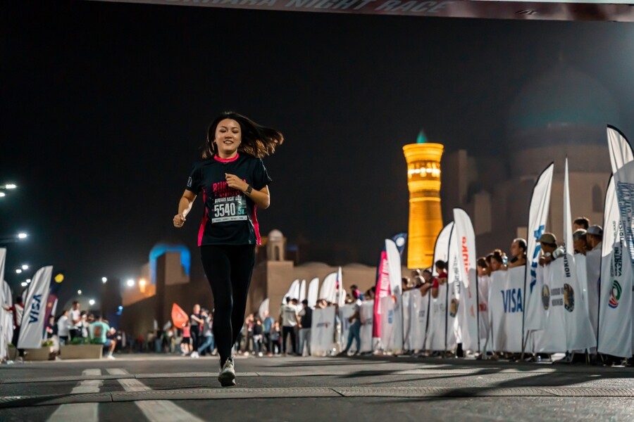 Bukhara Night Race: O’zbekistondagi ilk tungi yugurish poygasi qanday o'tdi? 