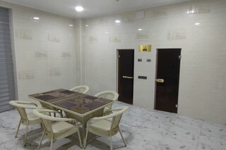 Olmos Hotel