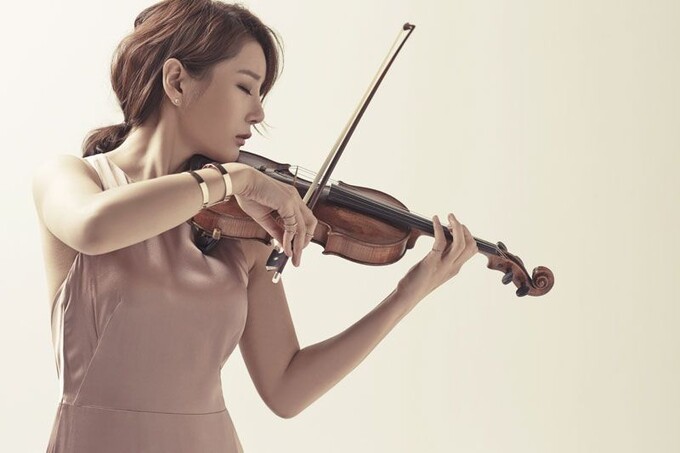 Концерт южнокорейской скрипачки Зия Хёнсу-Шин