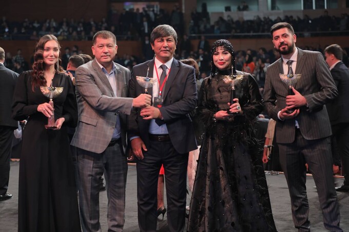 «Ayol qismati» dan Yulduz Rajabovagacha: o‘zbek kinoijodkorlari xalqaro festivalda e’tirof etildi (foto)