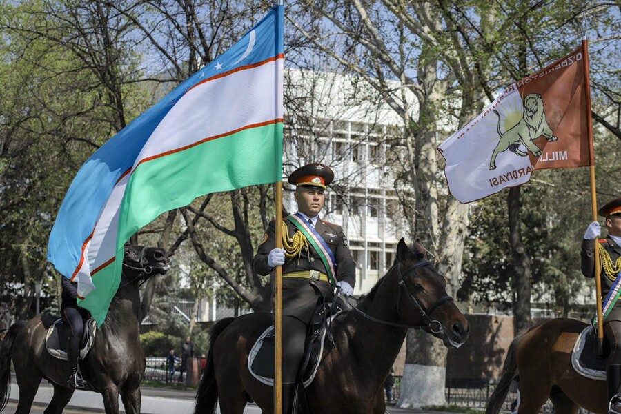 В Ташкенте состоится кавалерийский парад, приуроченный ко Дню принятия Государственного флага
