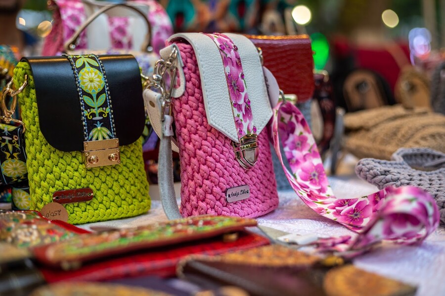 Благотворительный аукцион в рамках Yangia Market