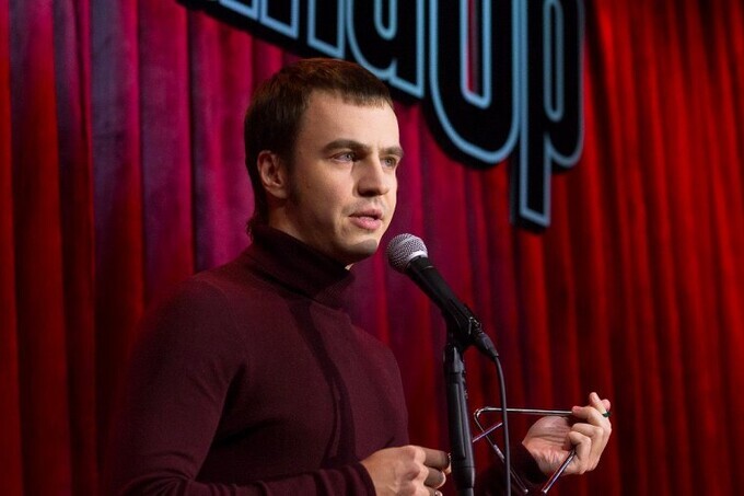 Stand-up Ивана Абрамова перенесен