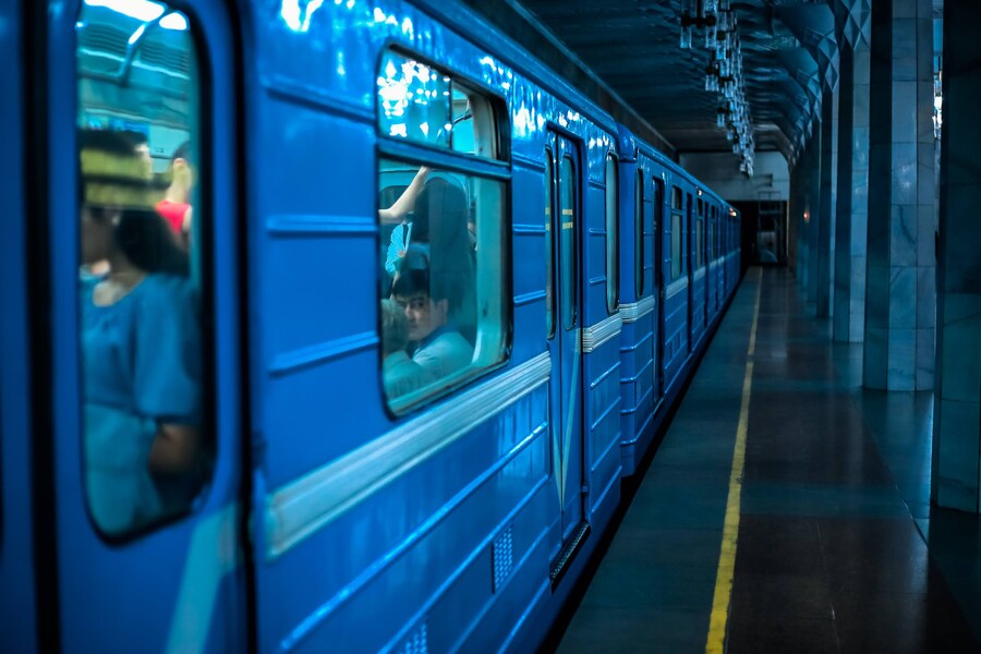 Endilikda Toshkent metropolitenida to‘rtta operatorning mobil aloqasi ishlamoqda