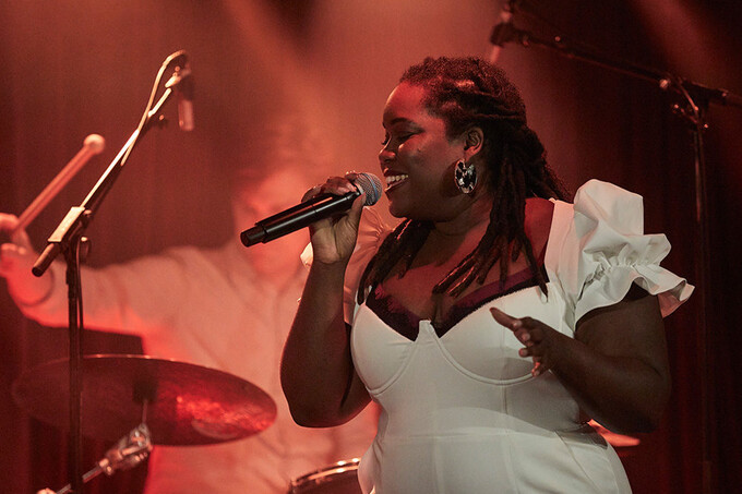 Zara MakFarleynning konserti