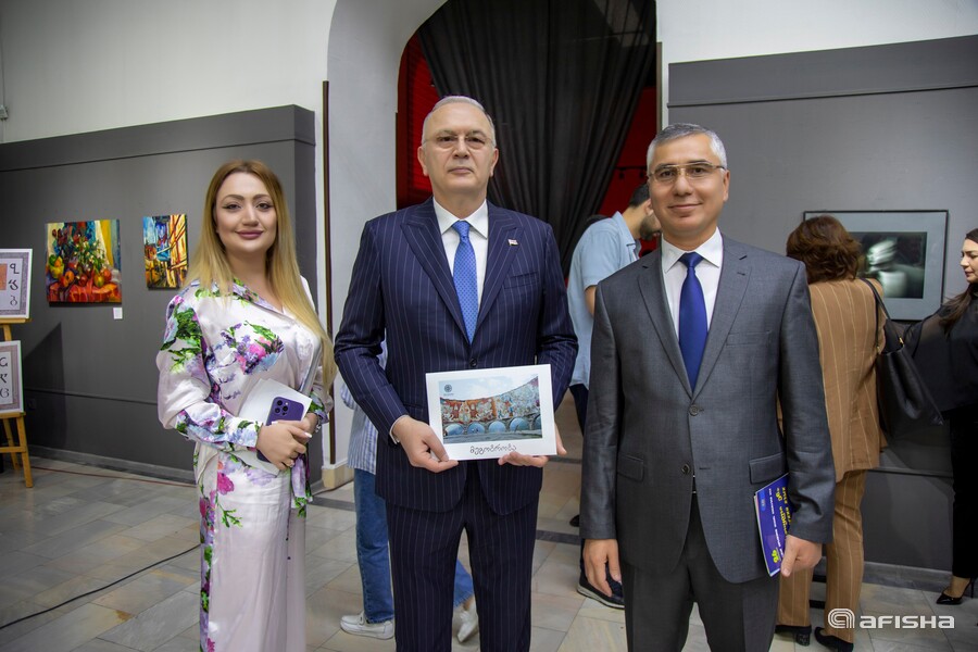 Искусство по-грузински: в Доме фото открылась  выставка представителей грузинской диаспоры 