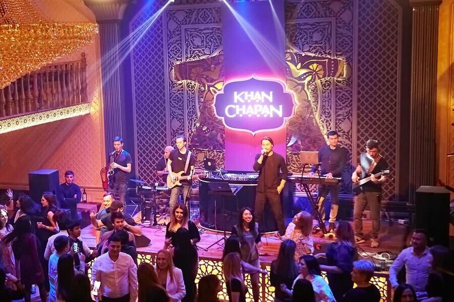 Вечеринка «Последний звонок» в Khan Chapan