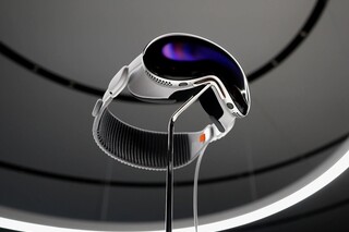 Apple представила свою первую AR-гарнитуру — Vision Pro за $3499