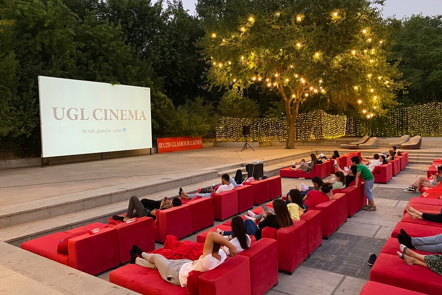 "Do'stlik" bog'ida ochiq havoda filmlar namoyishi