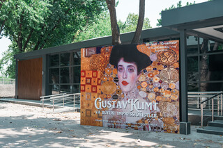 “San’at – siz nimani ko‘rayotganingiz emas, balki boshqalarga nimani ko'rsata olishingizdir”: Toshkentda “Gustav Klimt va buyuk impressionistlar” multimedia ko‘rgazmasi bo‘lib o‘tmoqda