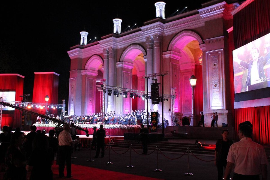 Open Air концерт «Осенняя симфония любви» в ГАБТ