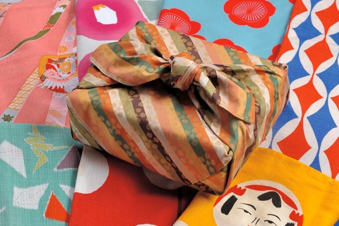 "Furoshiki" an'anaviy yapon ro'moli ko'rgazmasi