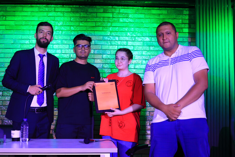 "SAHNA stand up club" da yumoristik tadbirlar