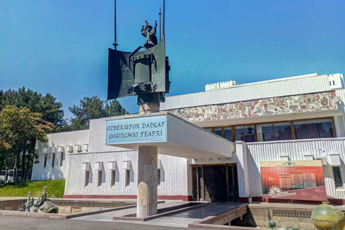 O'zbek Milliy qo'g'irchoq teatrida "Hamlet" spektakli