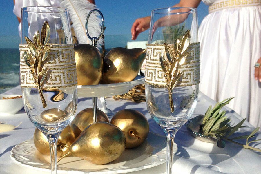 Greek Party в Fabis