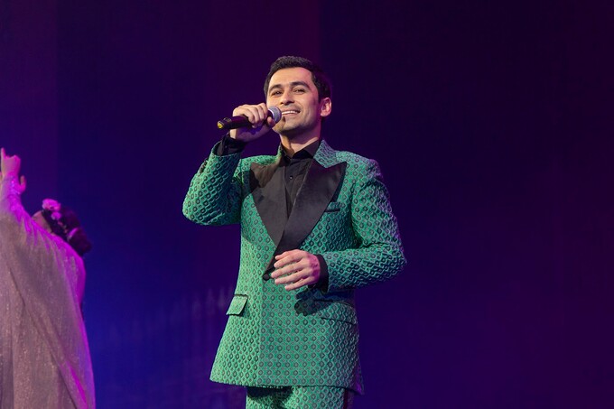 Duetlar va premyeralarga boy dastur: Vohidjon Isoqov konsertidan reportaj