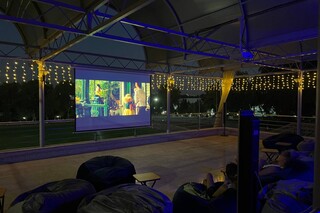 Кинопоказы под открытым небом на стадионе «Старт»
