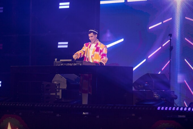 Zamonaviy milliylik: DJ King Macarella’ning YorYor'23 konserti qanday o‘tdi?