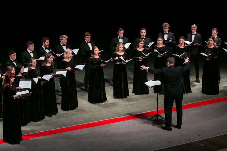 Концерт Гнесинского ансамбля современной хоровой музыки Altro Coro