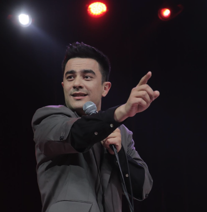 "SahnadaSIZ" shousi