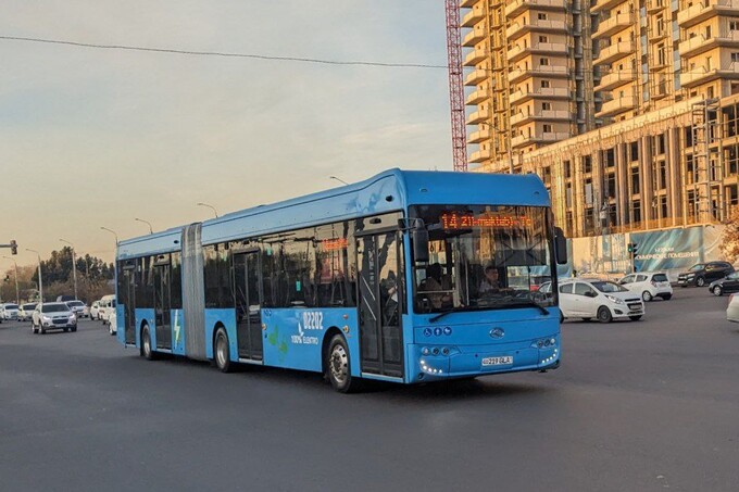 Toshkentda “Akordeon” elektrobuslari harakatlana boshladi