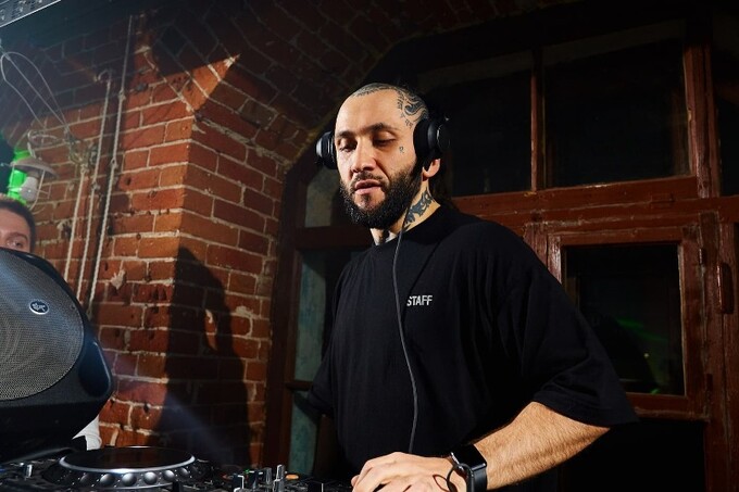 DJ MEGʻning chiqishi