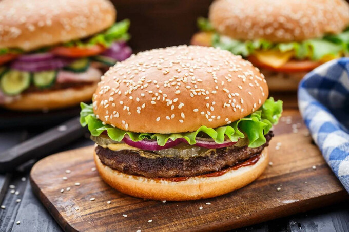 Burger pishirish boʻyicha bolalar uchun mahorat darsi