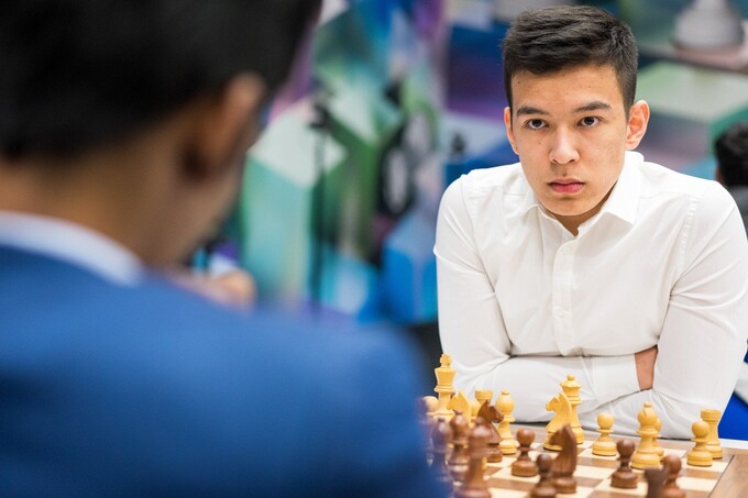 Nodirbek Abdusattorov TOP-10 shaxmatchilar ro‘yxatiga kirdi