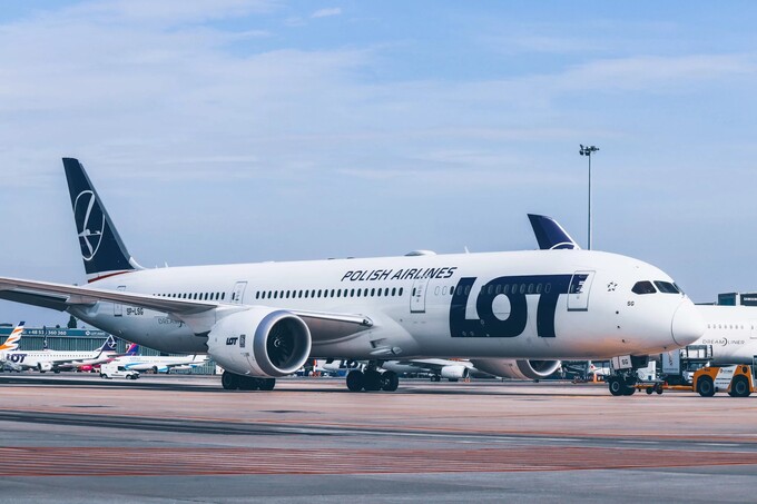 Авиакомпания LOT Polish Airlines запустит регулярные полеты в Узбекистан