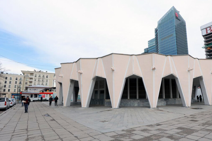 Наземный вестибюль станции метро Xalqlar do'stligi закроют на 40 дней