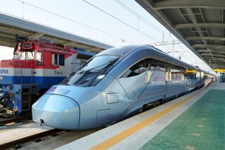 Toshkent–Xiva yo‘nalishiga tezyurar poyezd qoʻyiladi