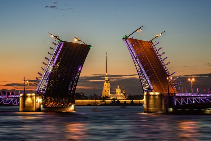 Фотовыставка, посвященная Санкт-Петербургу