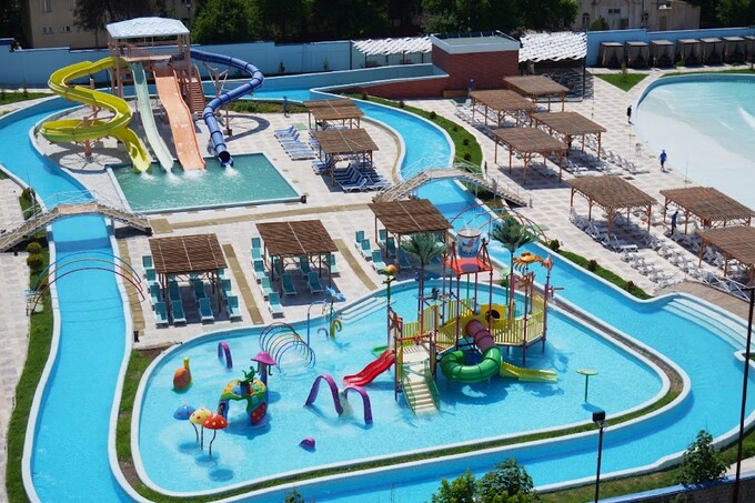 "Oasis" akvaparkida yozgi mavsum ochilishi