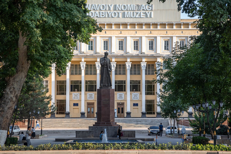 Jinsiy pornodagi rolni ozgartirish