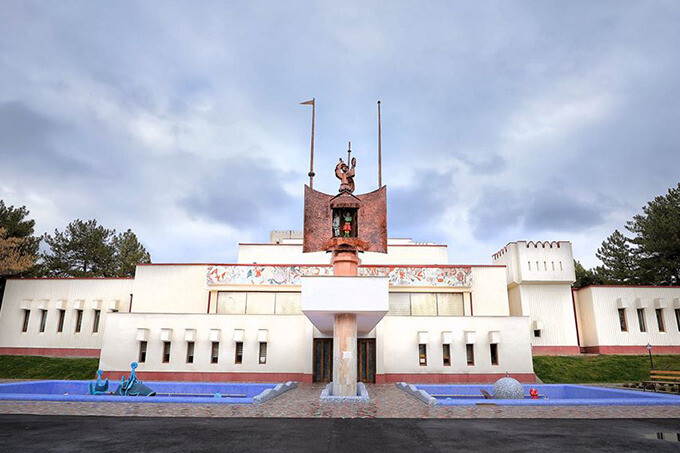 Qoʻg'irchoq teatri ta'tilga chiqdi